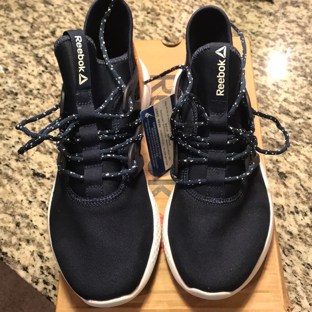 Reebok Hayasu Women Studio Fitness Sneaker